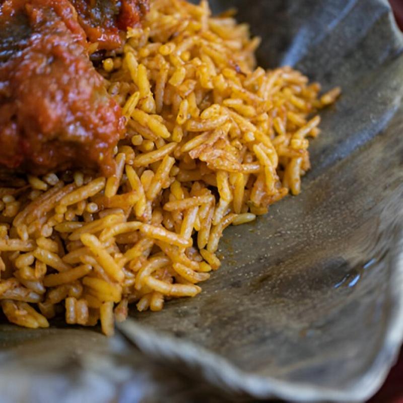 UNLEASH THE FLAVOUR: THE ULTIMATE SMOKY JOLLOF RICE RECIPE WITH A SPICY KICK.